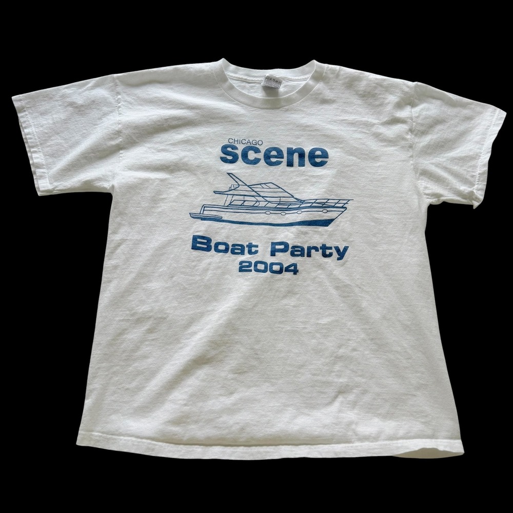Y2K Chicago Scene Boat Party 2004 T-Shirt XL White Distressed